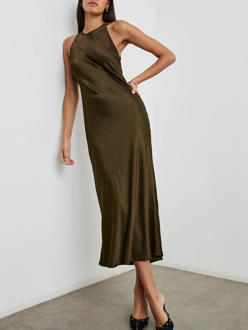 RAILS SOLENE SLEEVELESS SATIN CREPE MIDI DRESS IN MOSS
